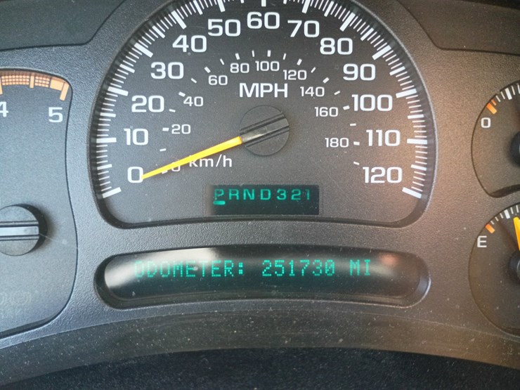 2005-gmc-sierra-2500-image-53