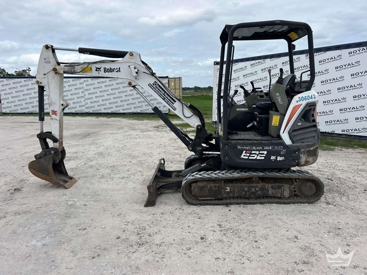 2019-bobcat-e32i-image-34