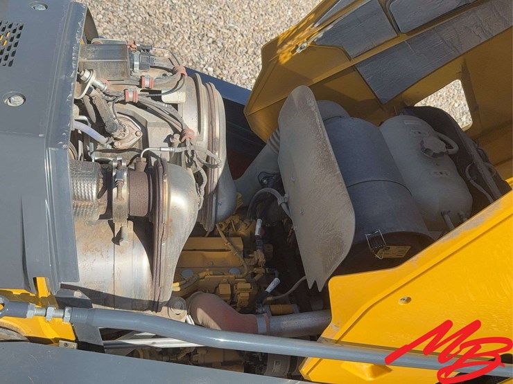 2023-deere-310sl-image-41