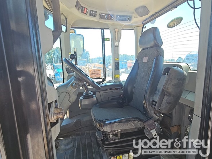 2012-caterpillar-930k-image-35