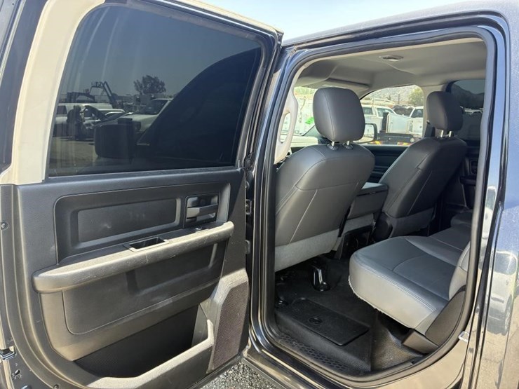 2016-dodge-ram-1500-image-10