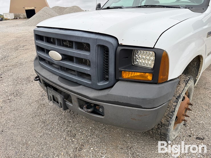 2006-ford-f350-image-19