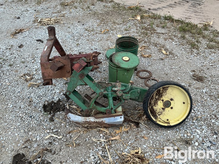john-deere-71-image-2