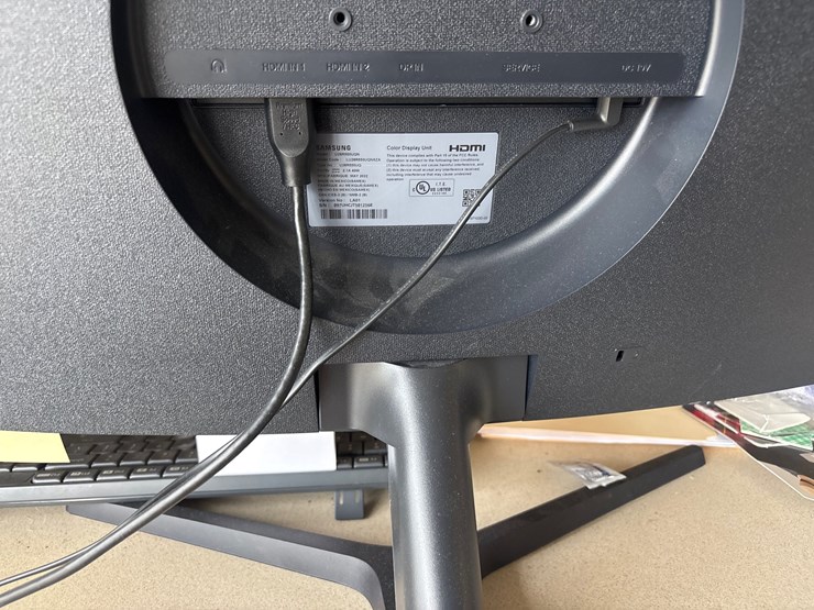 #4038-•-computer-monitors-and-office-supplies-image-4