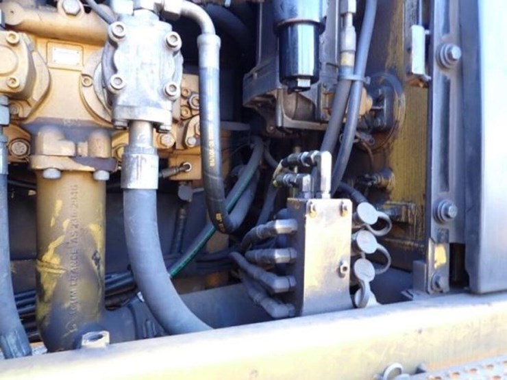 2008-caterpillar-m325d-mh-image-44