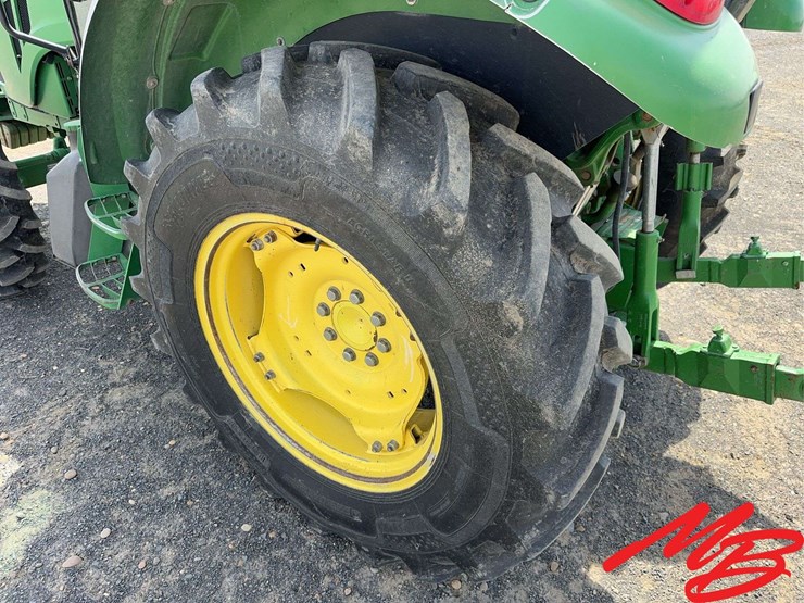 2012-john-deere-5100m-image-17
