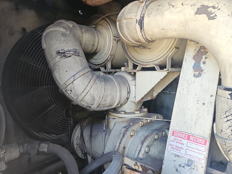 1984-ingersoll-rand-750-t/a-tow-behind-air-compressor-image-15
