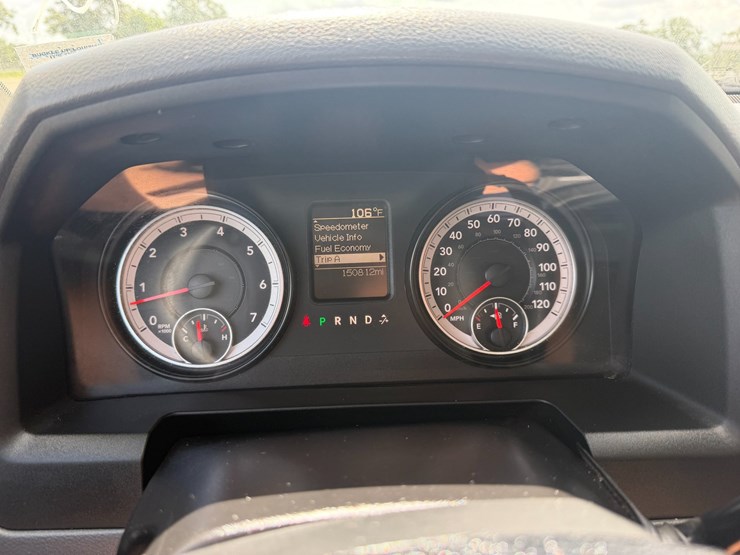 2015-dodge-ram-1500-image-10
