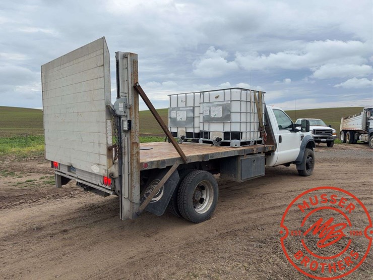 2008-ford-f550-image-3