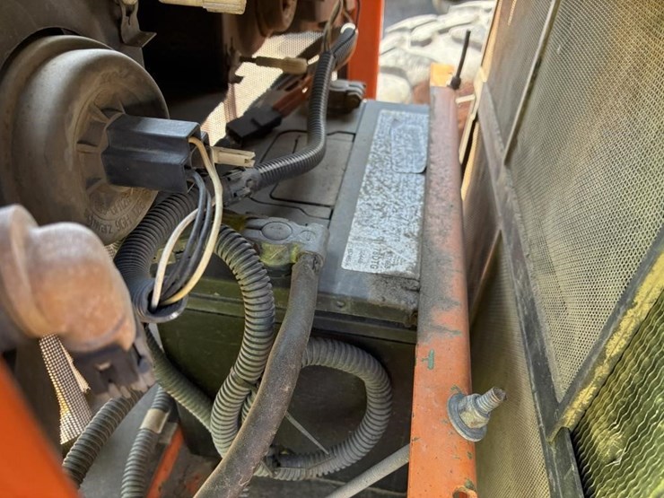 1999-john-deere-6410-image-41