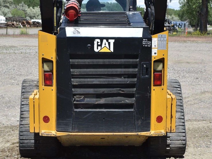 2018-caterpillar-d2-image-10
