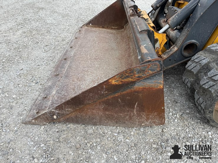 2022-deere-325g-image-9