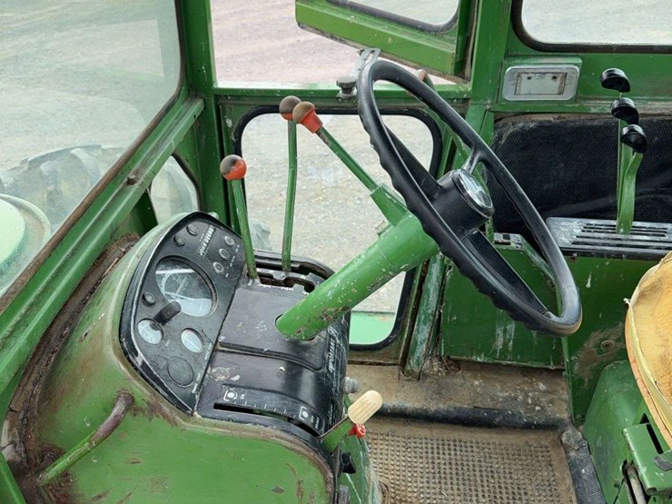 1975-john-deere-7020-image-28