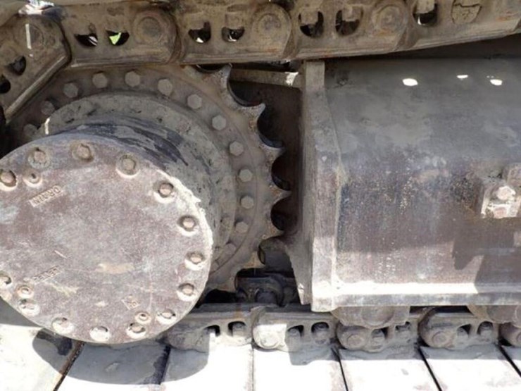 2009-deere-270d-lc-image-52