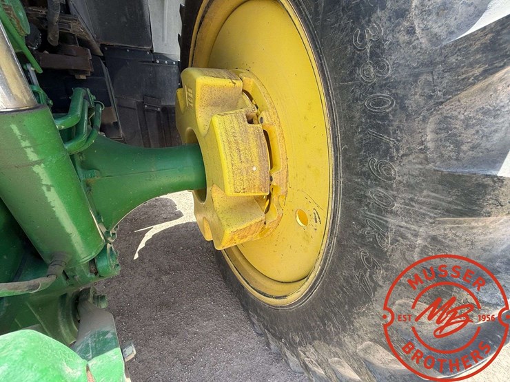 2008-john-deere-8230-image-16