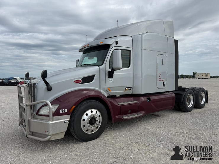 2015-peterbilt-579-image-1