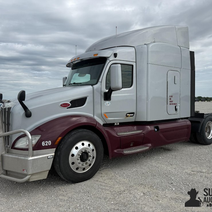 2015 PETERBILT 579