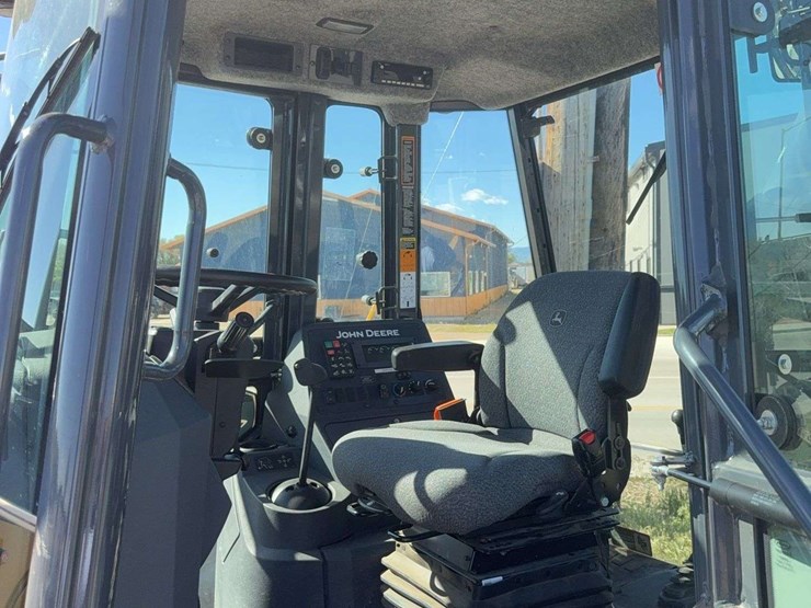 2023-deere-310sl-image-46