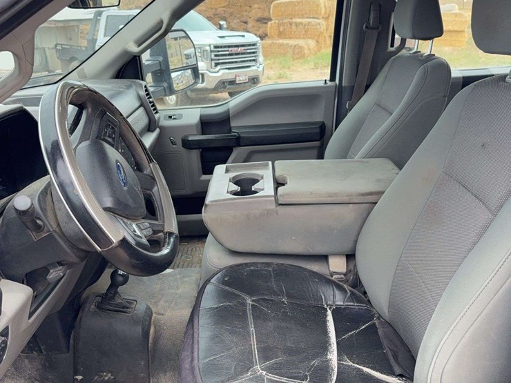 2019-ford-f350-image-21