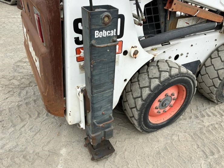 2008-bobcat-s150-image-15