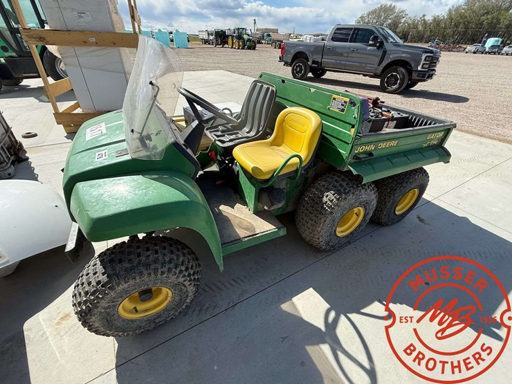 john-deere-gator-image-1
