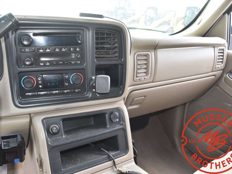 2006-chevrolet-3500-image-56
