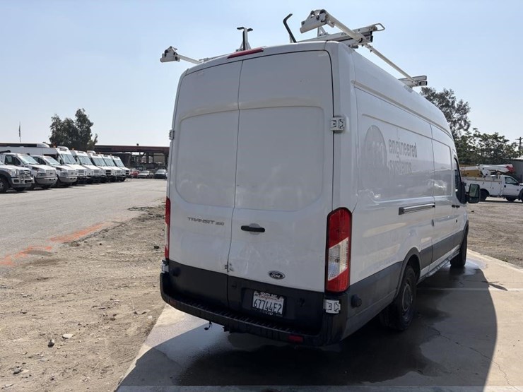2017-ford-transit-image-3
