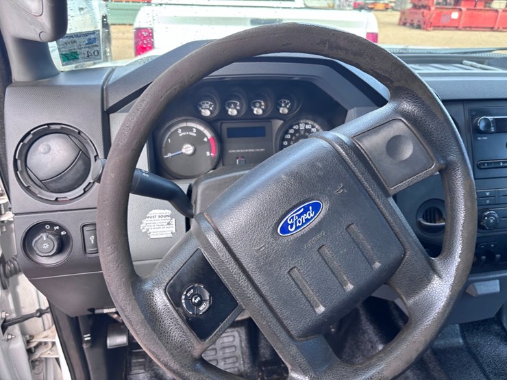 2012-ford-f350-image-13