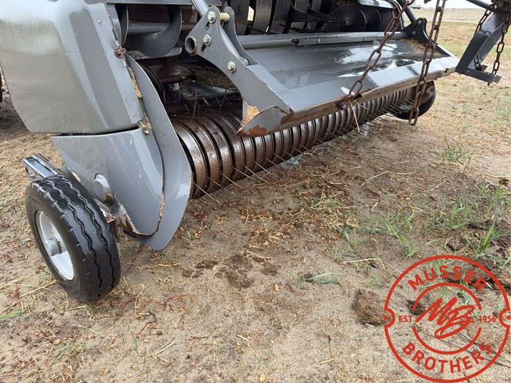 2009-massey-ferguson-2190-image-22