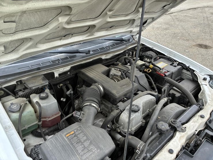 2011-chevrolet-colorado-image-8