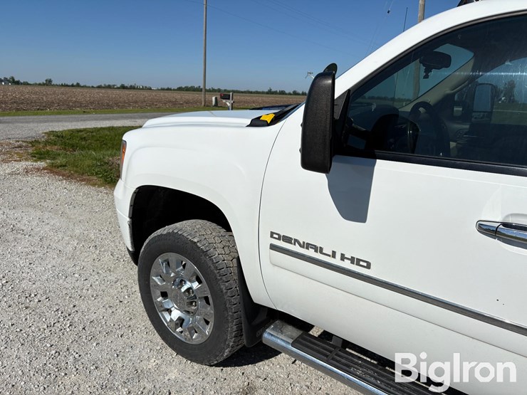 2012-gmc-2500hd-image-14