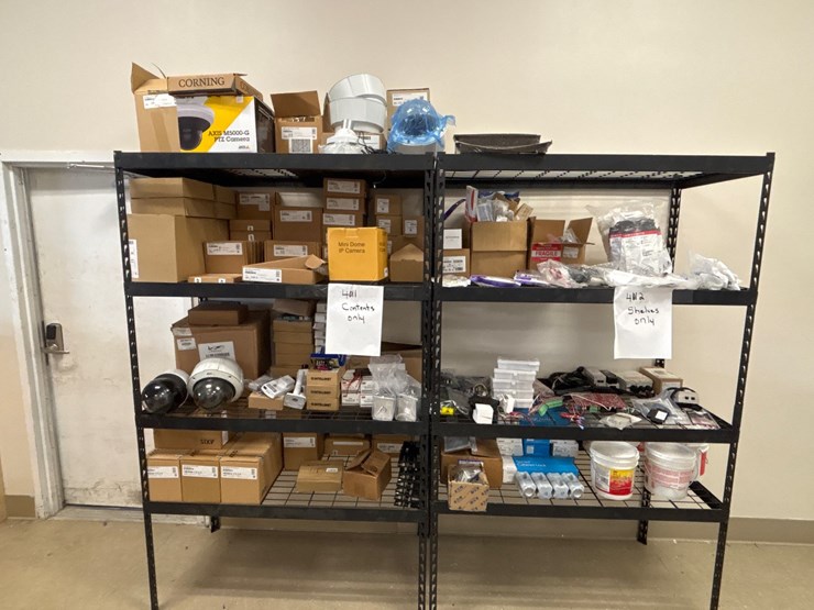 #4010-•-shelving-unit-and-contents-image-16