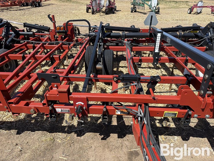 2016-case-ih-200-image-16