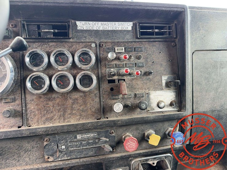 1986-kenworth-t600-image-11