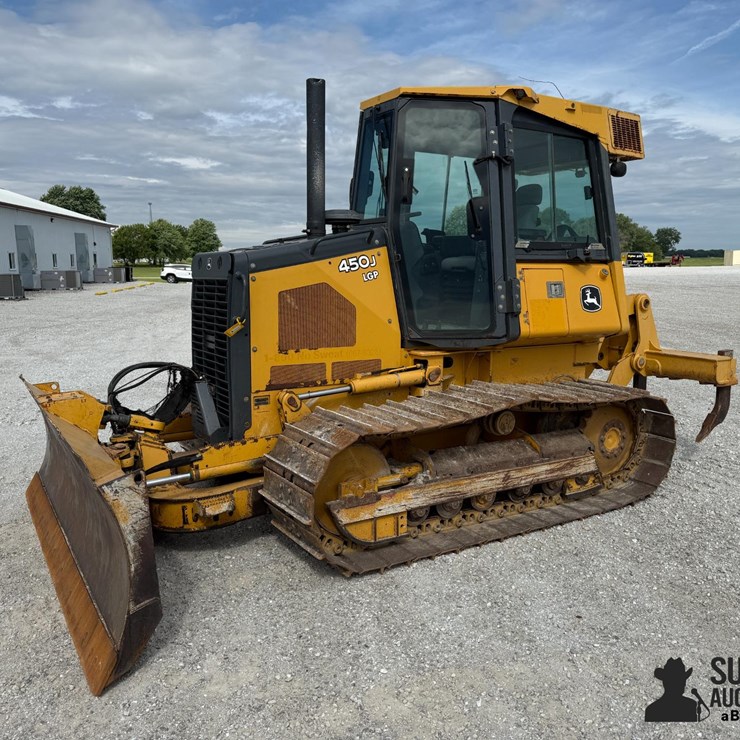 2017 DEERE 450J LGP