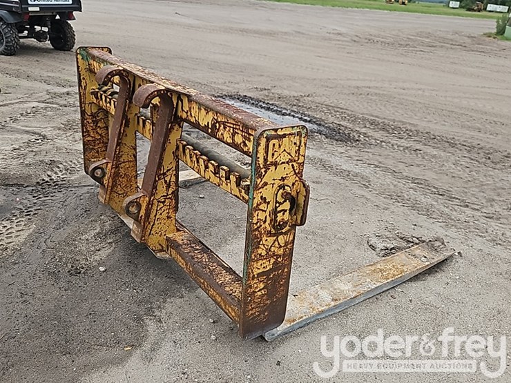 2009-caterpillar-938h-image-31