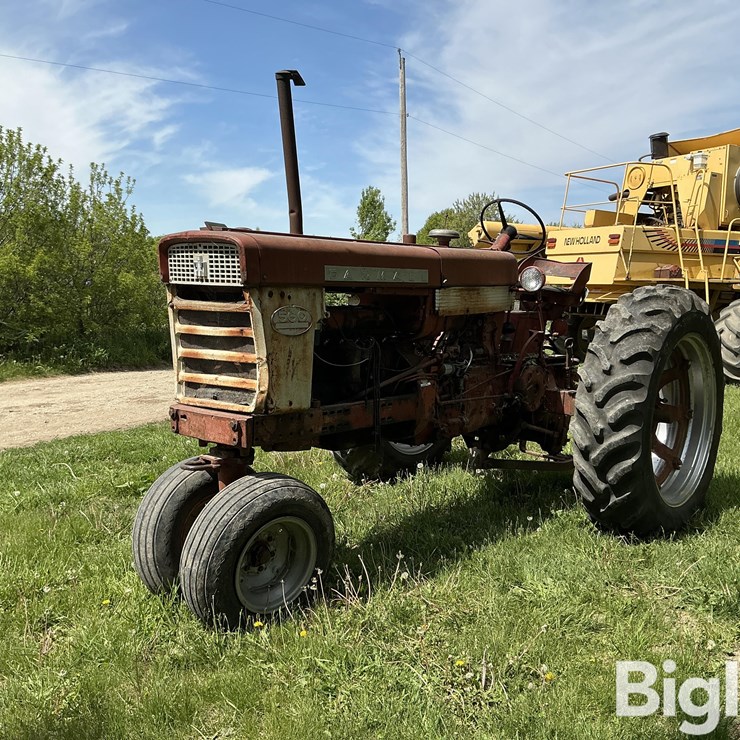 1961 INTERNATIONAL 560