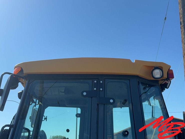 2023-deere-310sl-image-71