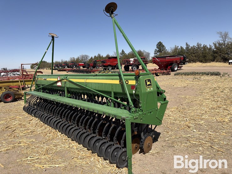 john-deere-520-image-5