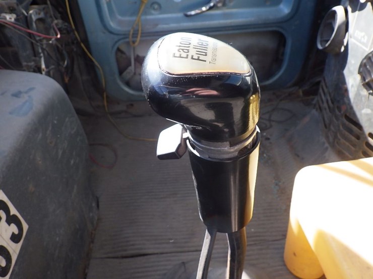 1992-ford-l9000-image-13