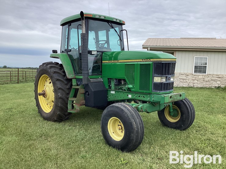 1993-john-deere-7700-image-3