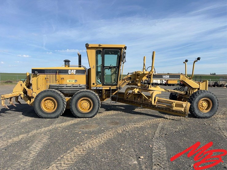 caterpillar-140h-image-9