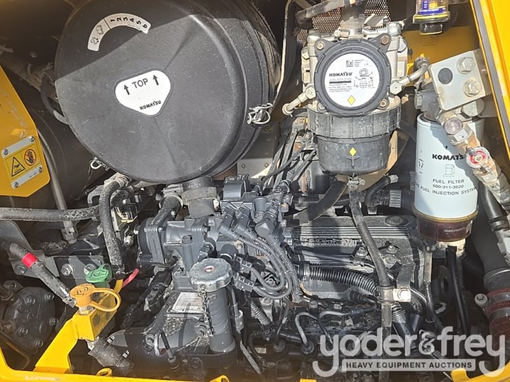 2023-komatsu-d71pxi-24-image-34