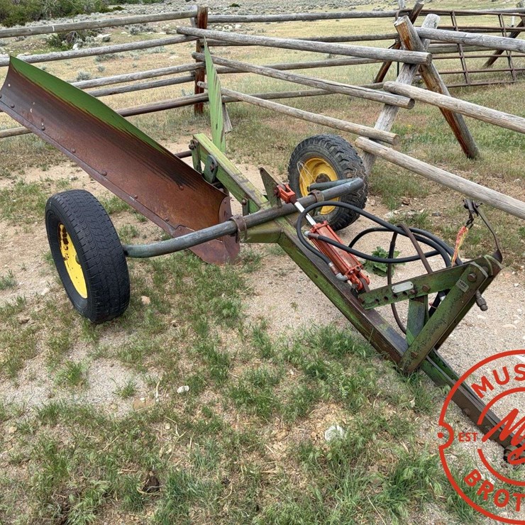 JOHN DEERE 12