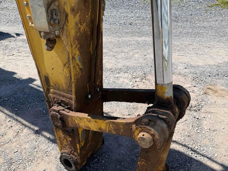 komatsu-pc210-lc-image-8