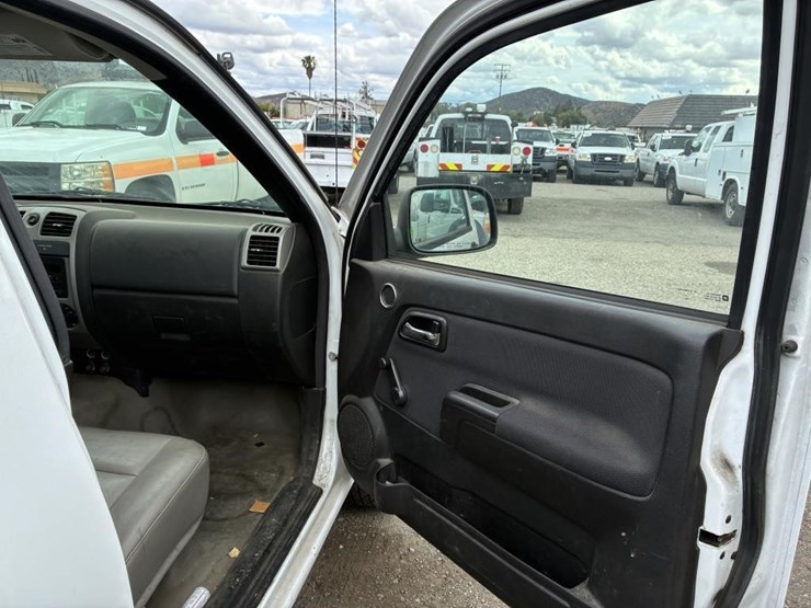 2011-chevrolet-colorado-image-10