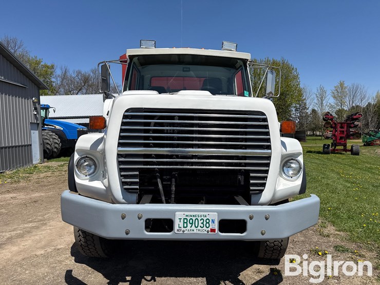 1990-ford-lts9000-image-2