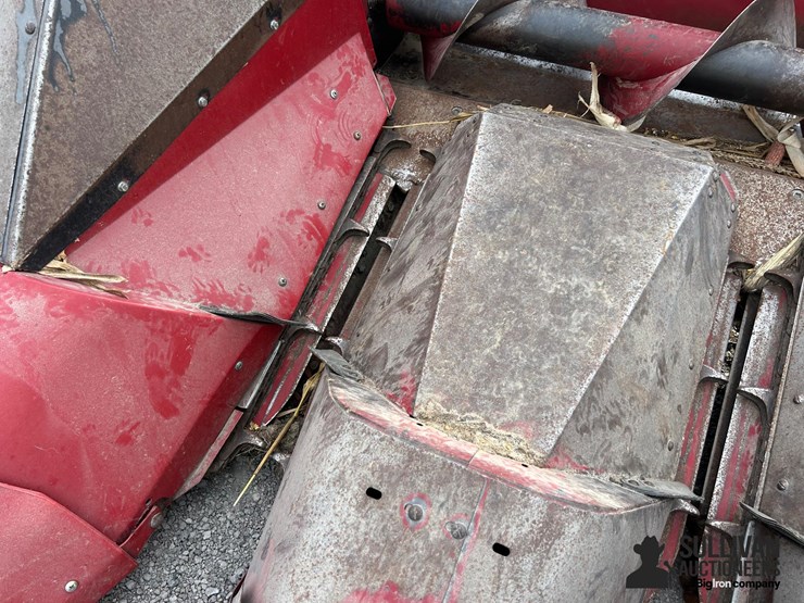 case-ih-1063-image-18