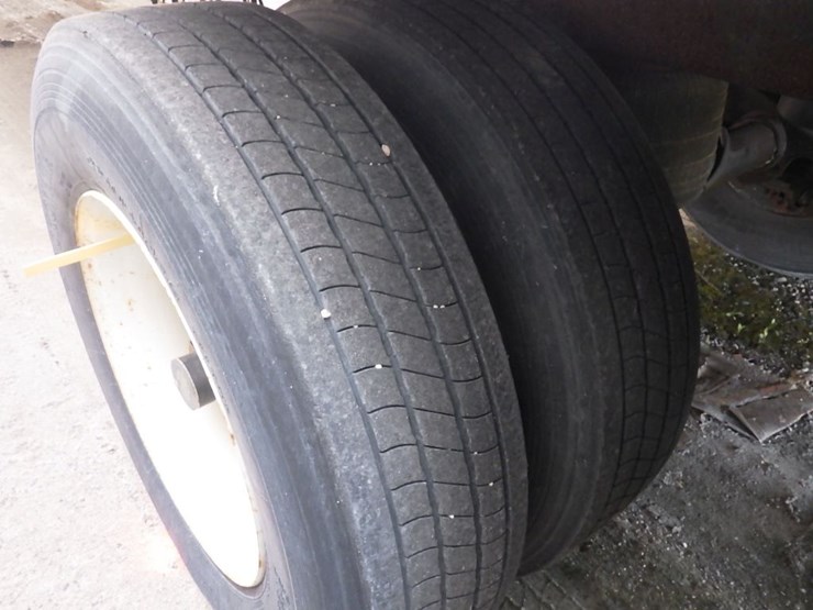 2005-utility-4000d-x-image-23