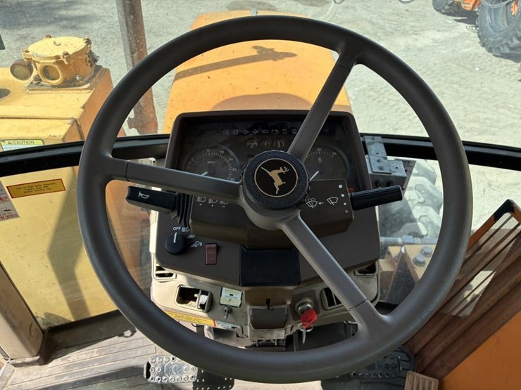 1999-john-deere-6410-image-15